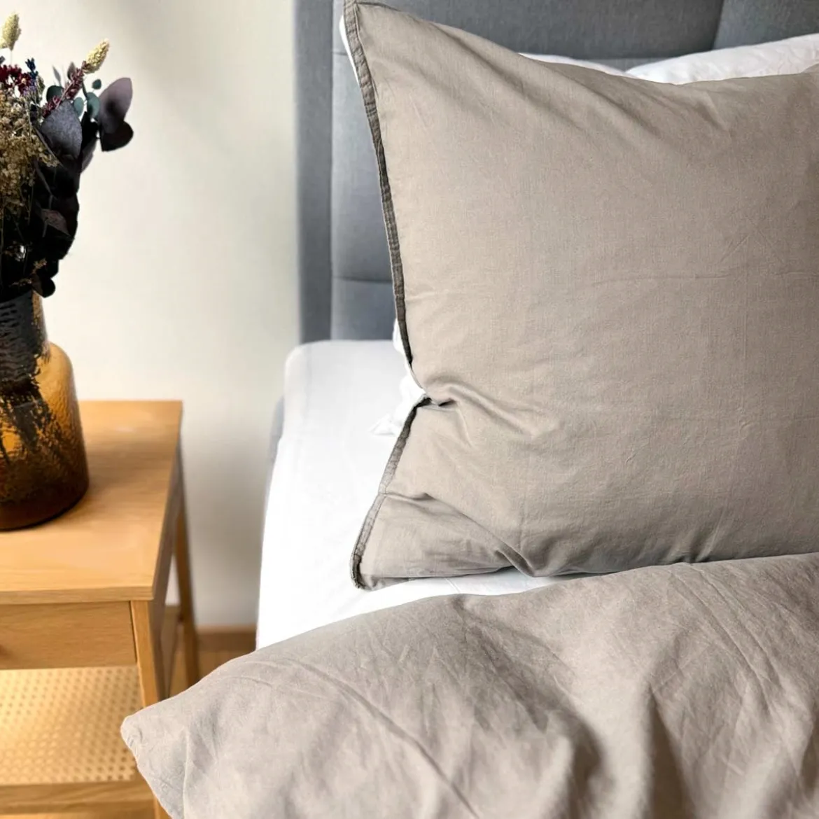 Sengesæt 140x220 cm - stonewash - taupe - Luna Denmark