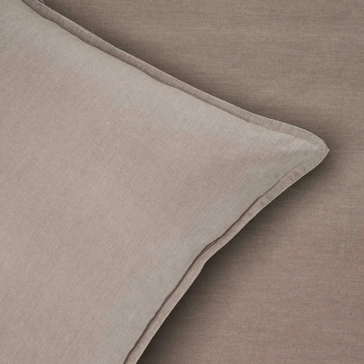Sengesæt 140x220 cm - stonewash - taupe - Luna Denmark