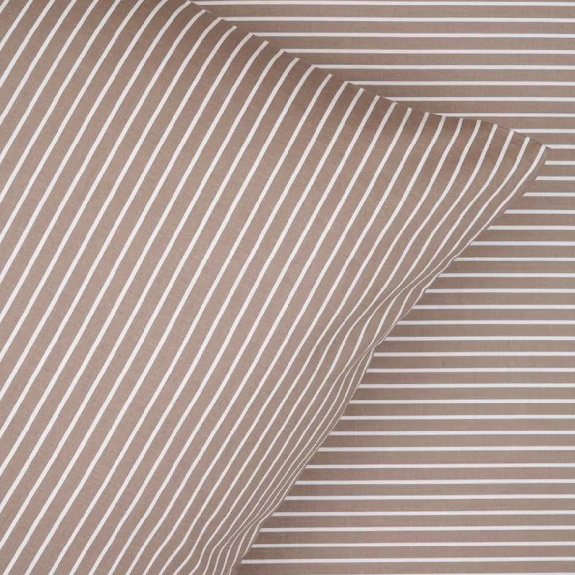 Sengetøj 240x220 cm - bomuldssatin - Blokhus - taupe - Luna Denmark